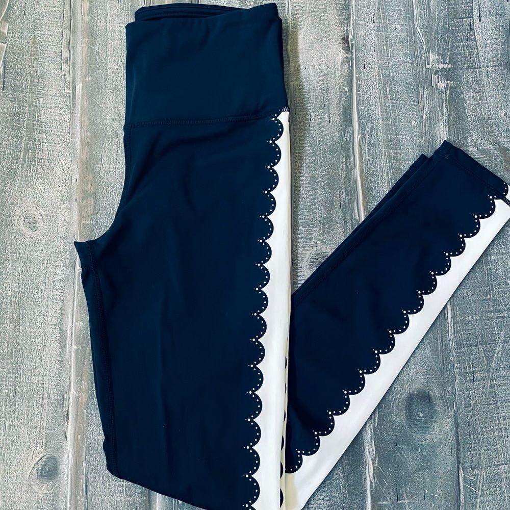 Mono B Black White Scalloped Edge Stripe Leggings S
